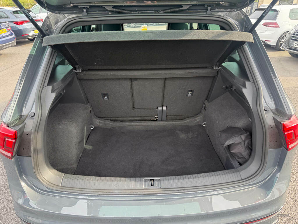 Volkswagen Tiguan 2.0 Tdi R-line Dsg DA22OBT Grey #2