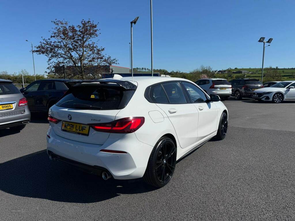 BMW 1 Series 118D Sport Step AP21LUF White #5