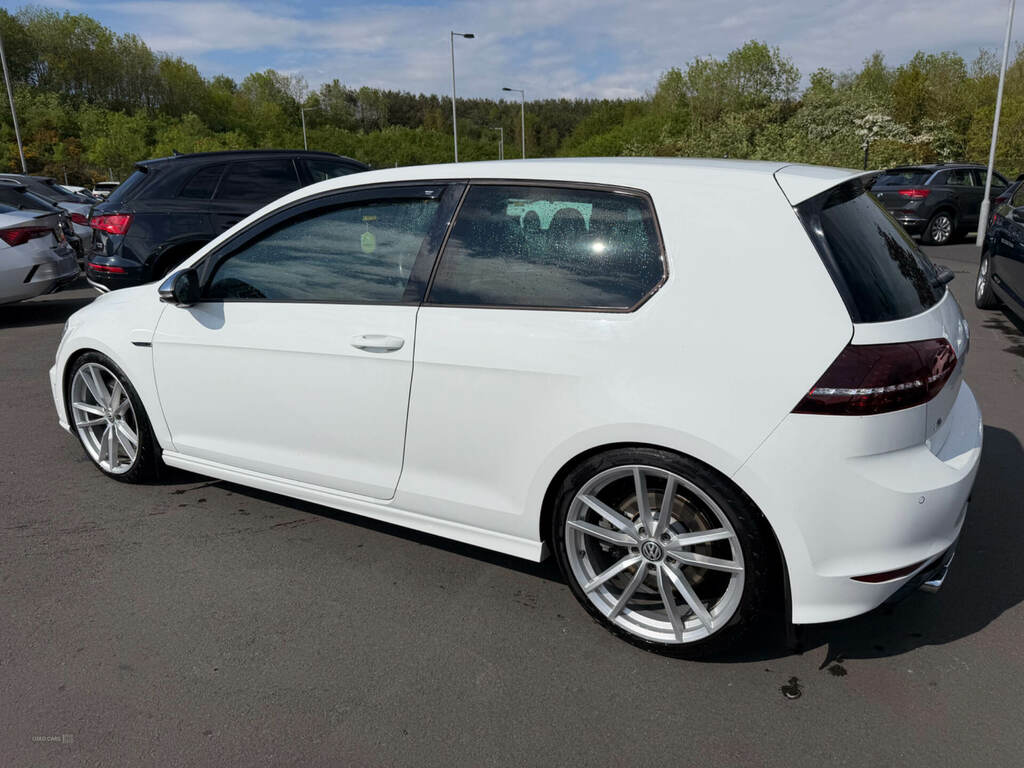 Volkswagen Golf 2.0 Tsi R BT64OSW White #2