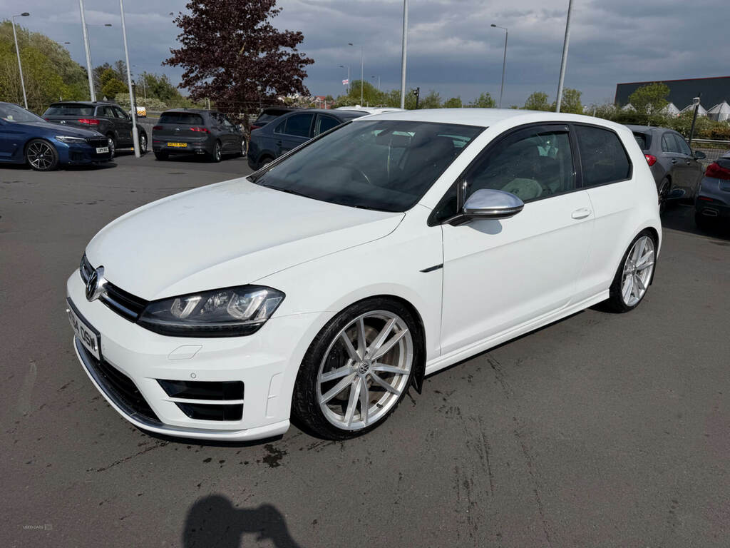 Volkswagen Golf 2.0 Tsi R White