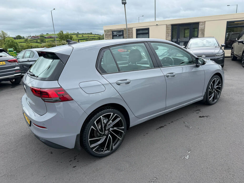 Volkswagen Golf 1.5 Tsi Life YF23ZXE Grey #3