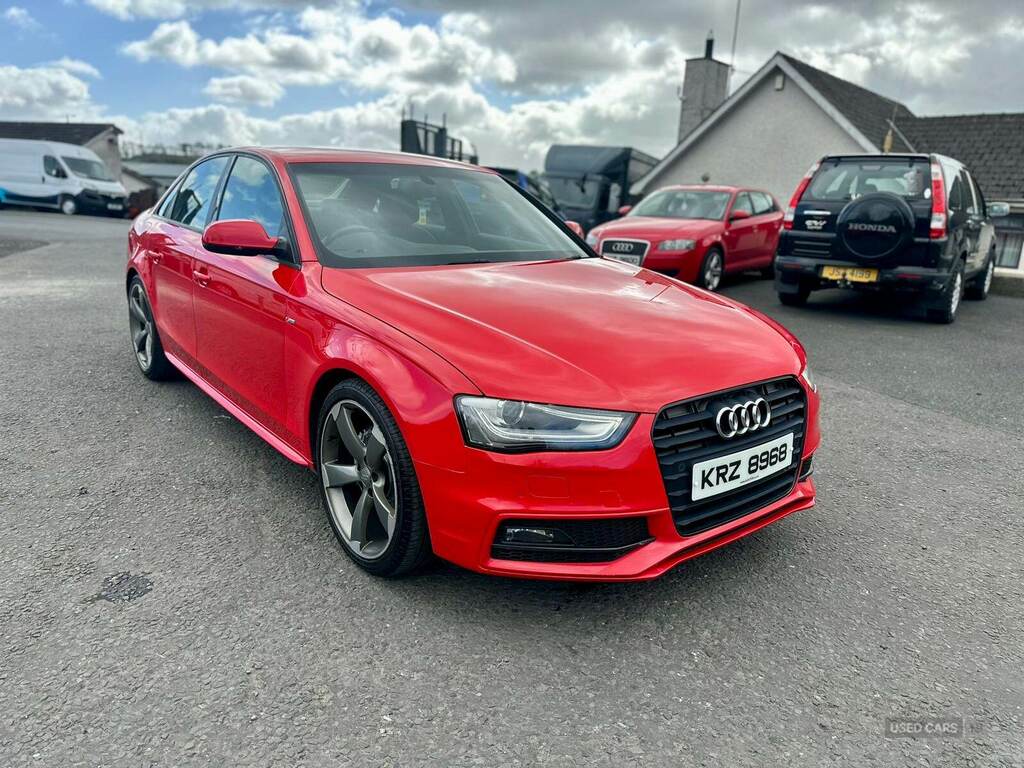 Audi A4 2.0 Tdi 150 Black Edition Red
