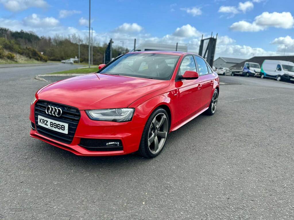 Audi A4 2.0 Tdi 150 Black Edition KRZ8968 Red #2