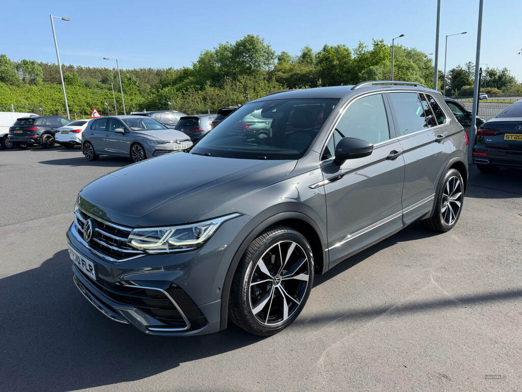 Volkswagen Tiguan 2.0 Tdi R-line Dsg FP70FLR Grey #3