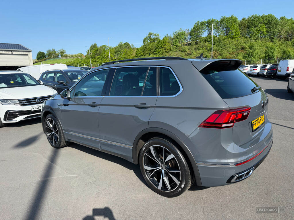 Volkswagen Tiguan 2.0 Tdi R-line Dsg FP70FLR Grey #4