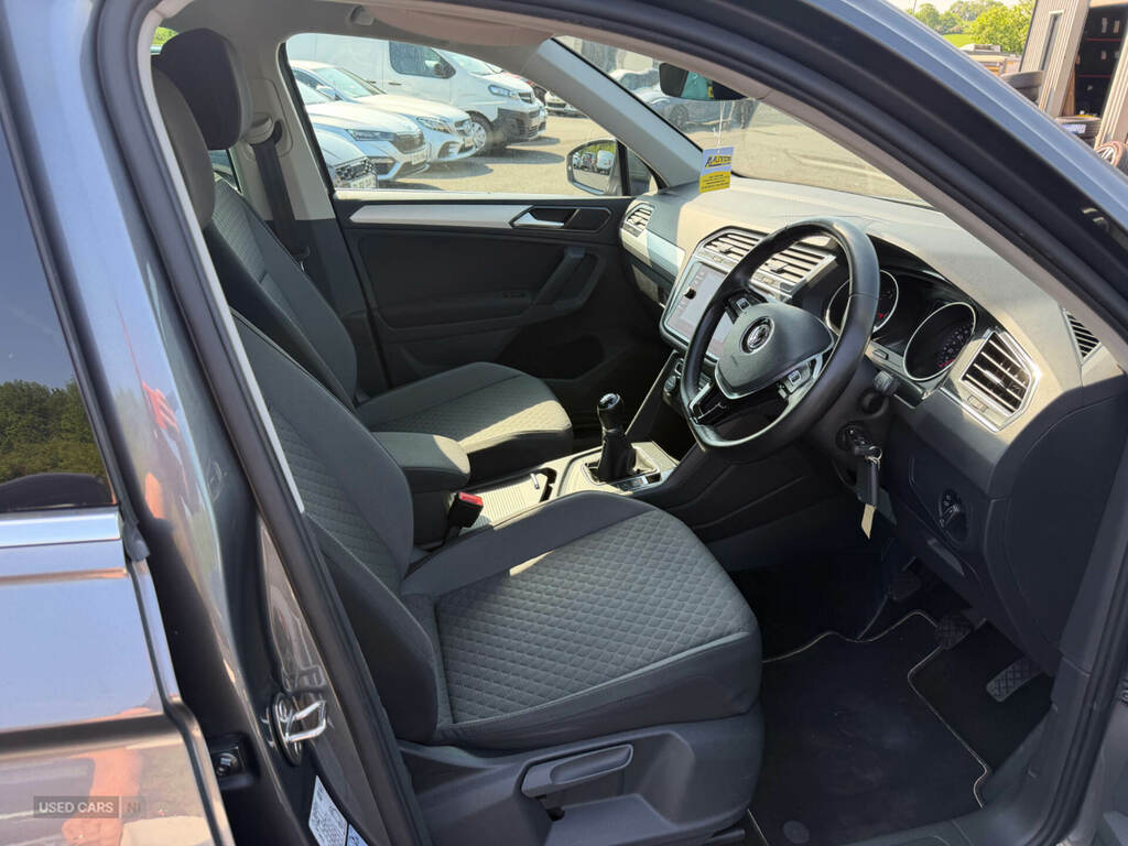 Volkswagen Tiguan 2.0 Tdi 150 Se Nav WP18EJL Grey #3