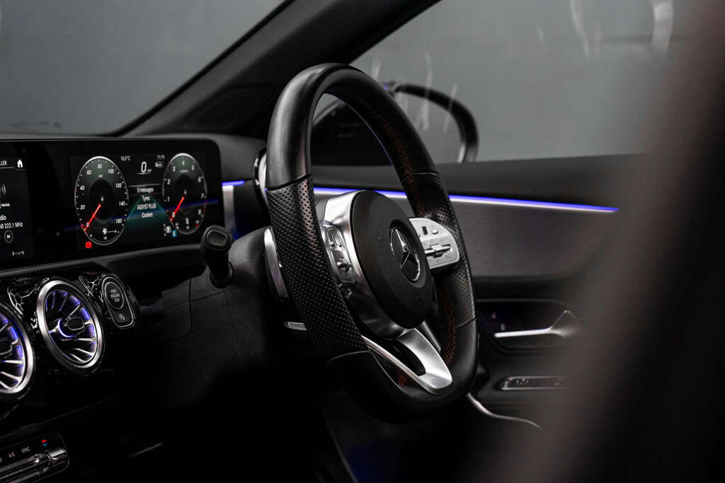 Mercedes-Benz A Class Amg Line Premium Plus Night Edition FY72TWG #4