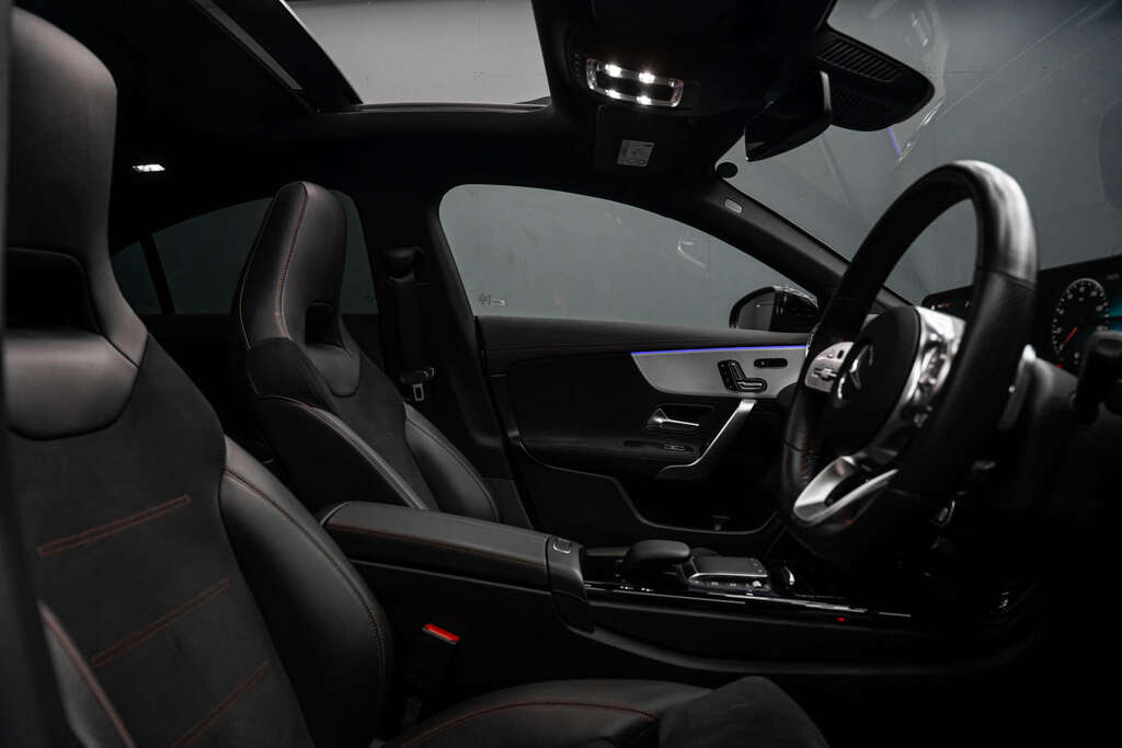 Mercedes-Benz CLA Class Amg Line Premium Ln Night Edition YN23WOM #4