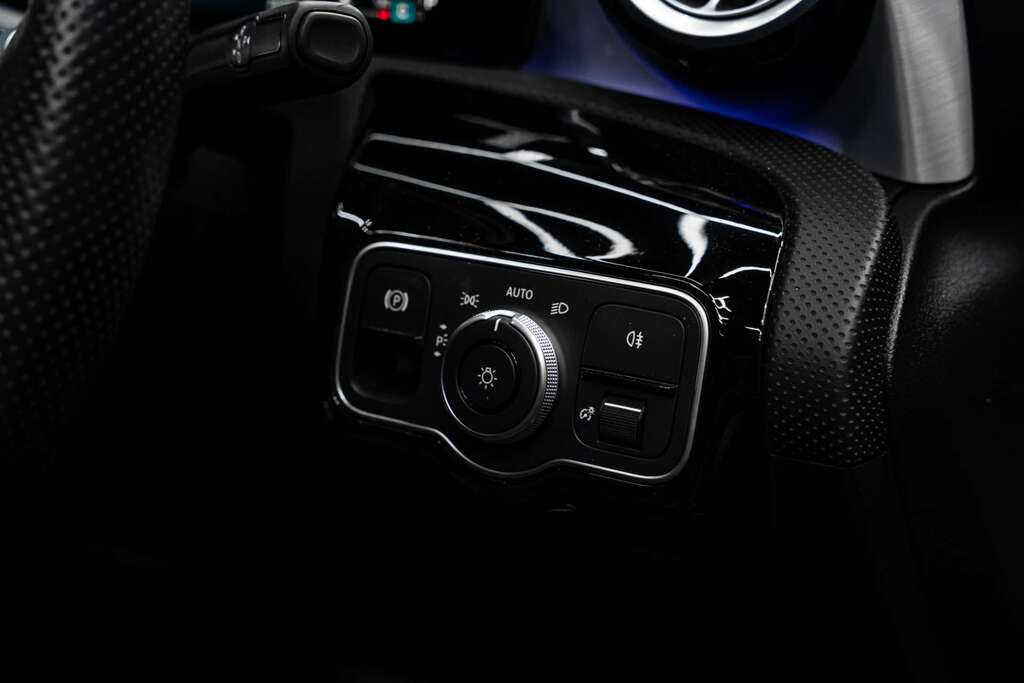 Mercedes-Benz A Class Amg Line Premium D A KS73WNV #4