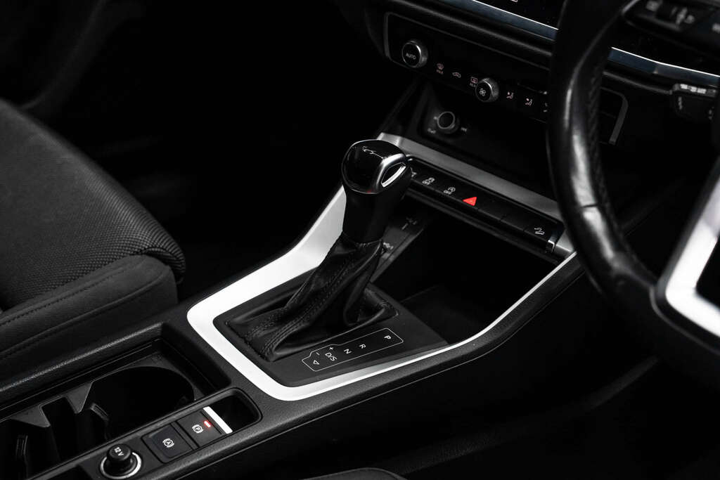 Audi Q3 Sportback 35 Tfsi Mhev Sport BT70UZO #6