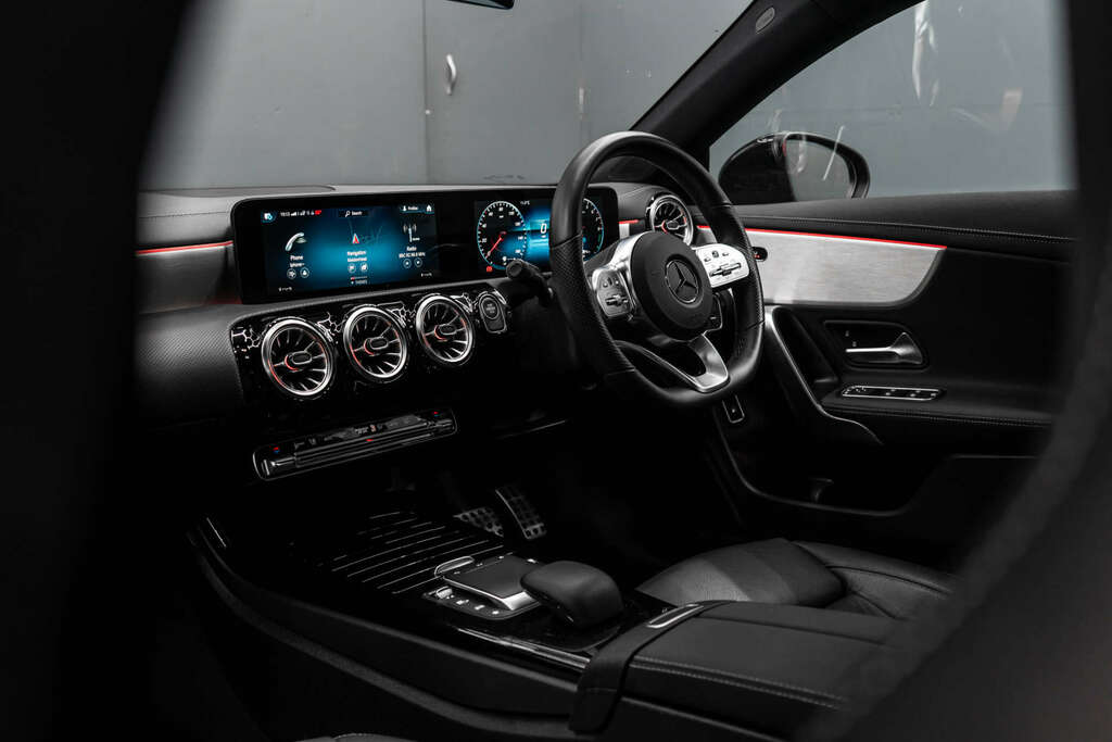 Mercedes-Benz 250 Cla Amg Line Premium Plus Night Edition E  #33