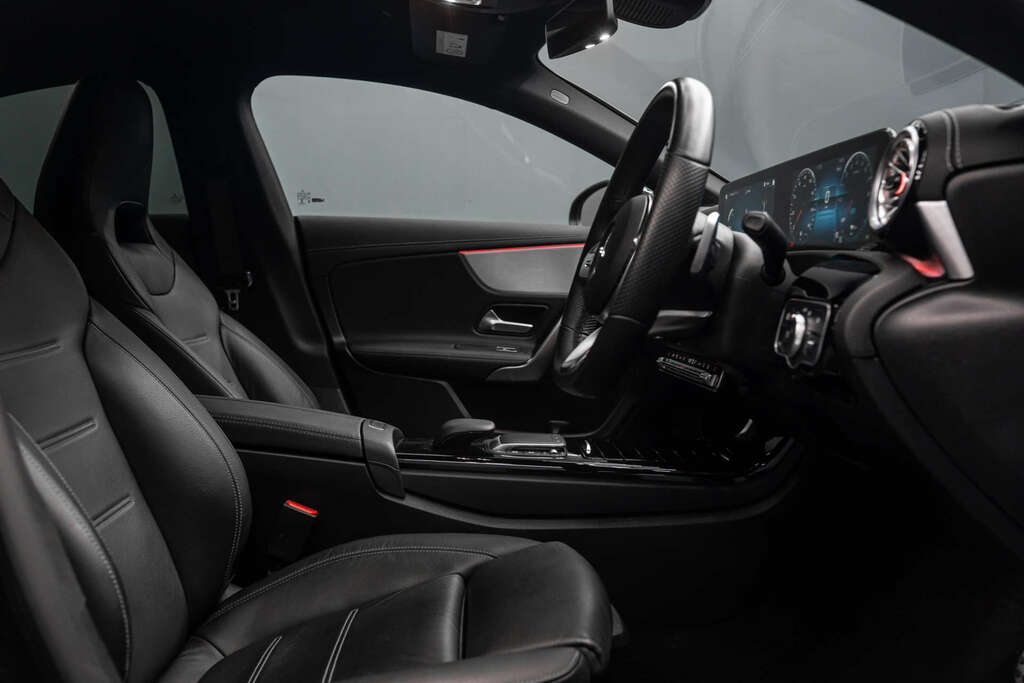 Mercedes-Benz 250 Cla Amg Line Premium Plus Night Edition E  #31