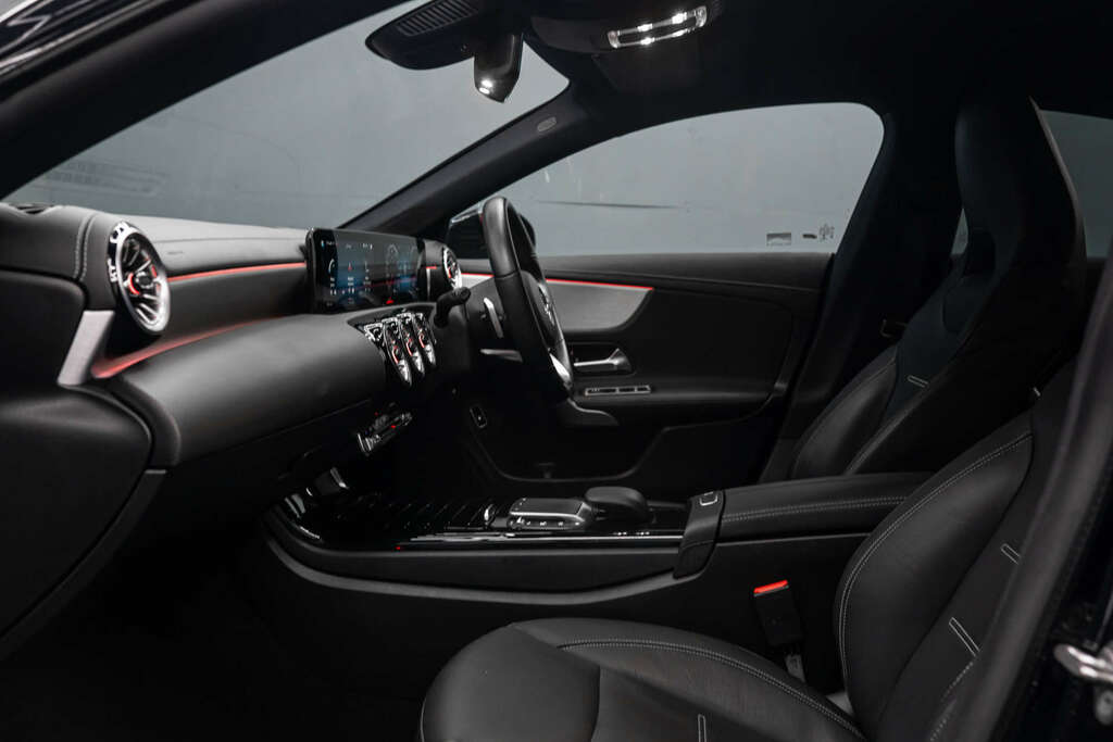 Mercedes-Benz 250 Cla Amg Line Premium Plus Night Edition E  #6