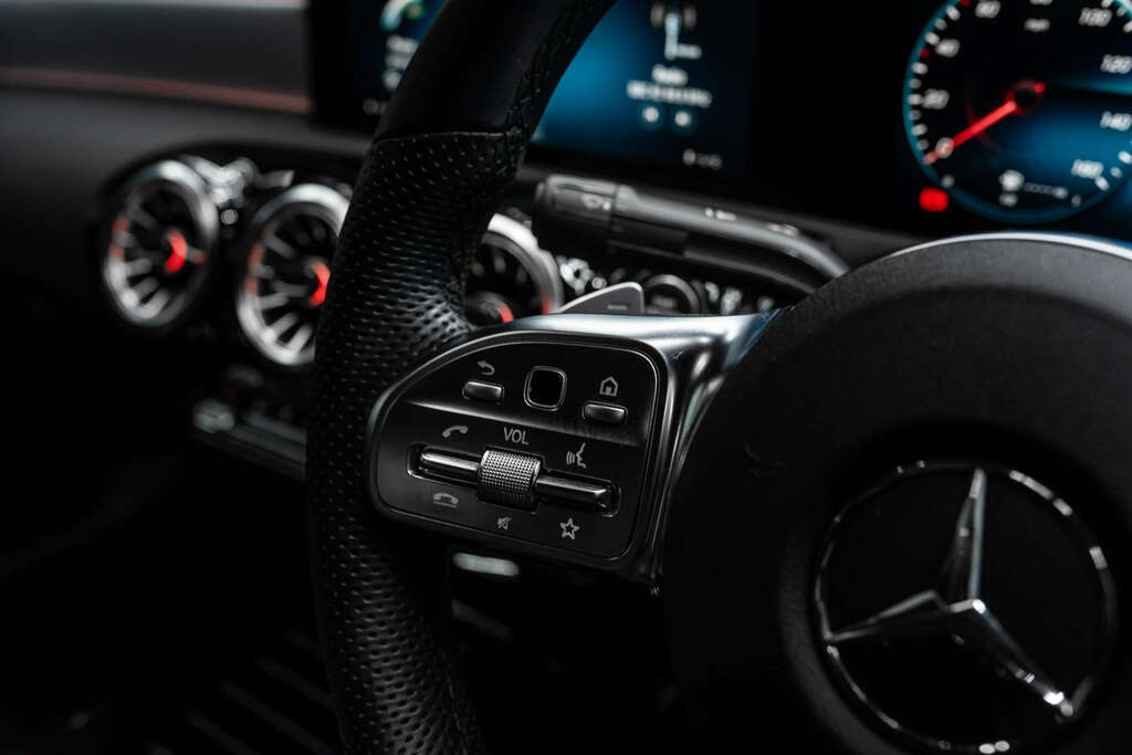 Mercedes-Benz 250 Cla Amg Line Premium Plus Night Edition E  #28