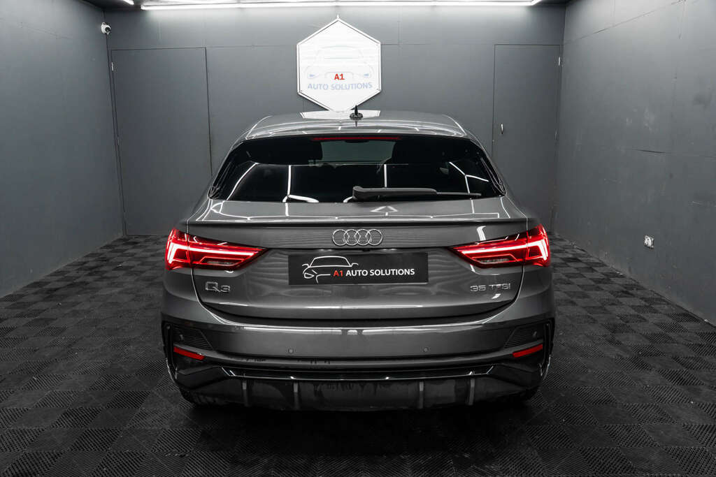 Audi Q3 Sportback 35 Tfsi Mhev Black Edition YH22XAD #3