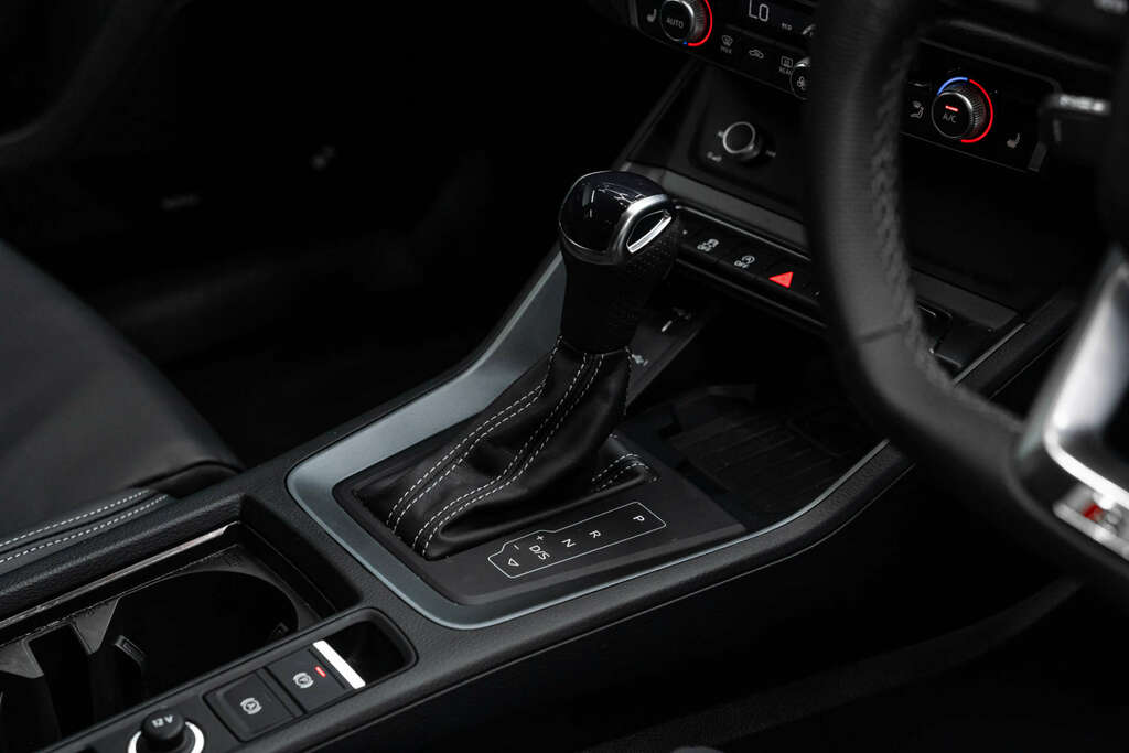 Audi Q3 Black Edition 35 Tfsi EA25VYL #4