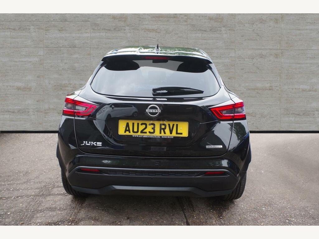 Nissan Juke 1.6 N-connecta Euro 6 Suv AU23RVL Black #6