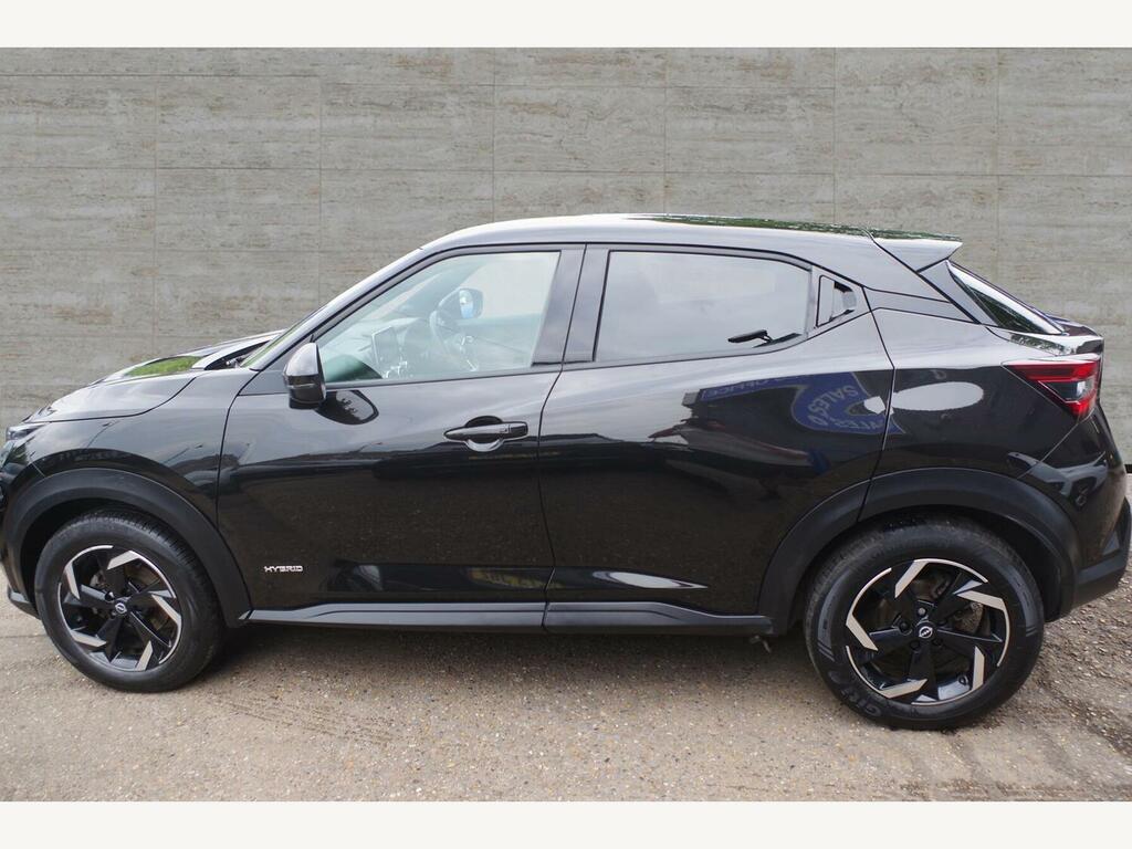 Nissan Juke 1.6 N-connecta Euro 6 Suv AU23RVL Black #5