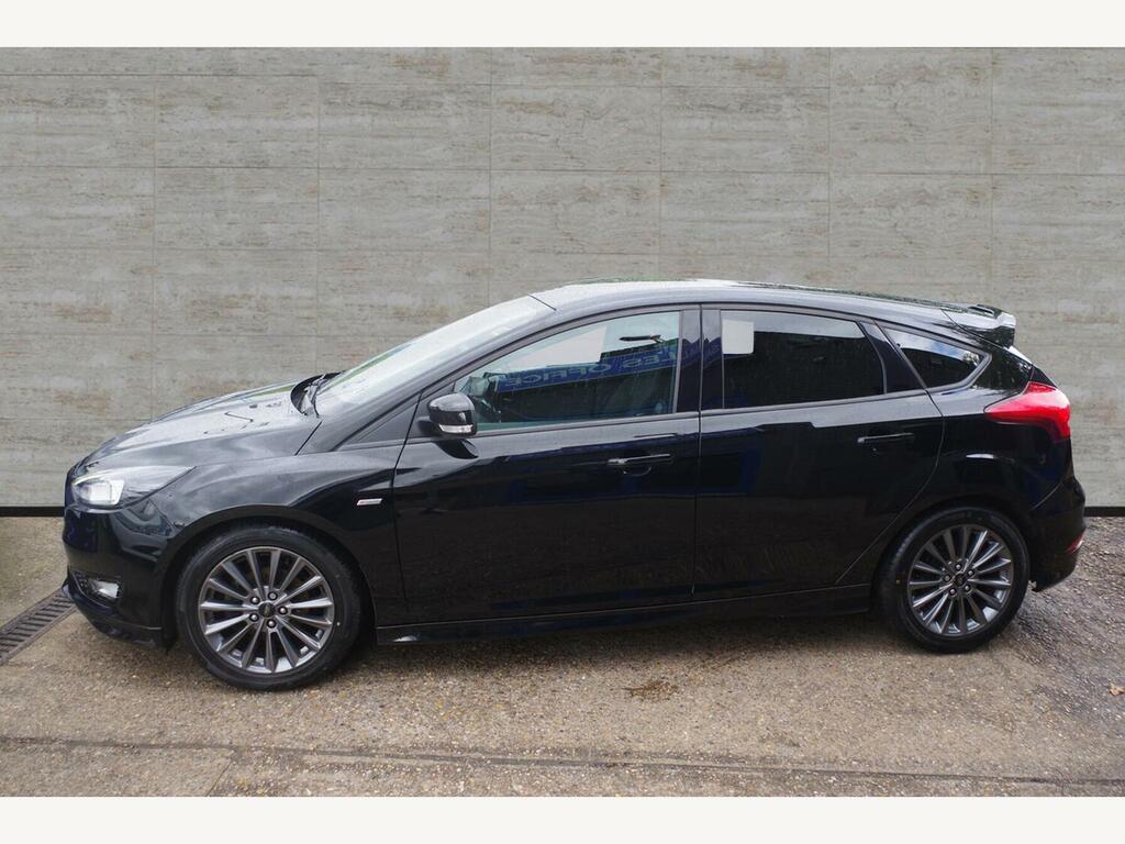 Ford Focus 1.0T Ecoboost St-line Euro 6 S S 5... MV67ZFN Black #4