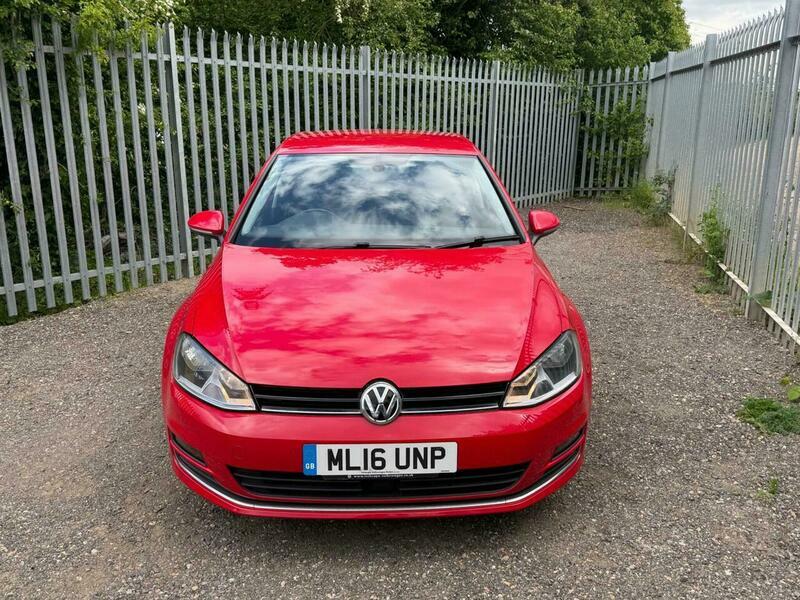 Volkswagen Golf 2.0 Tdi Bluemotion Tech ML16UNP Red #2