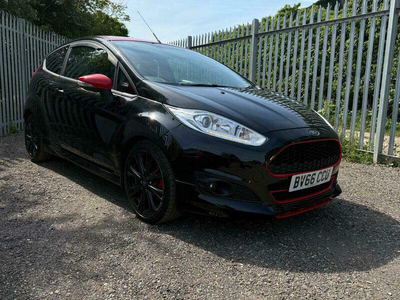 Ford Fiesta 1.0T Ecoboost Zetec S Black