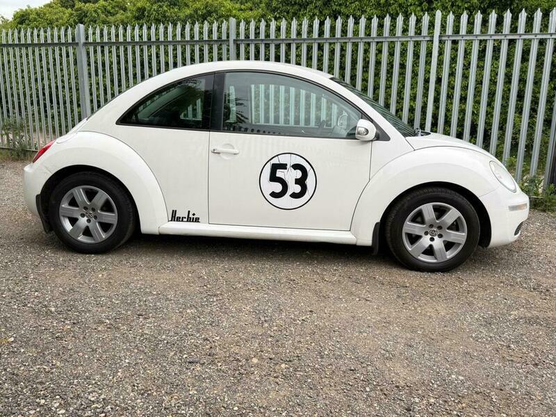 Volkswagen Beetle 1.4 16V Luna Euro White #5