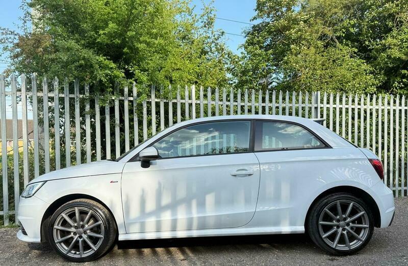 Audi A1 1.6 Tdi S Line BJ65RMV White #5