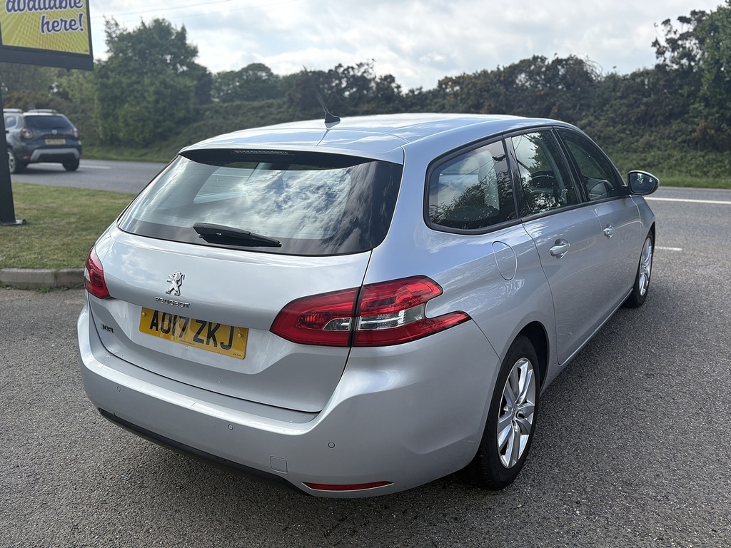 Peugeot 308 SW Bluehdi Active AO17ZKJ Silver #2
