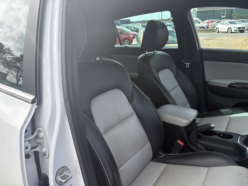 Kia Sportage T-gdi Gt-line MK17YLH White #5