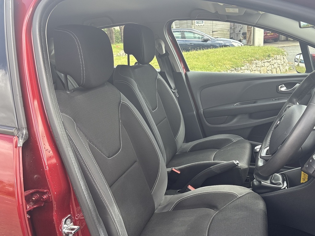 Renault Clio Dci Play WK68KVE Red #6