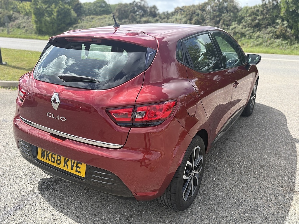 Renault Clio Dci Play WK68KVE Red #4
