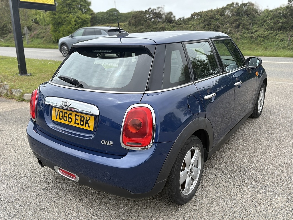 Mini Hatch One VO66EBK Blue #2