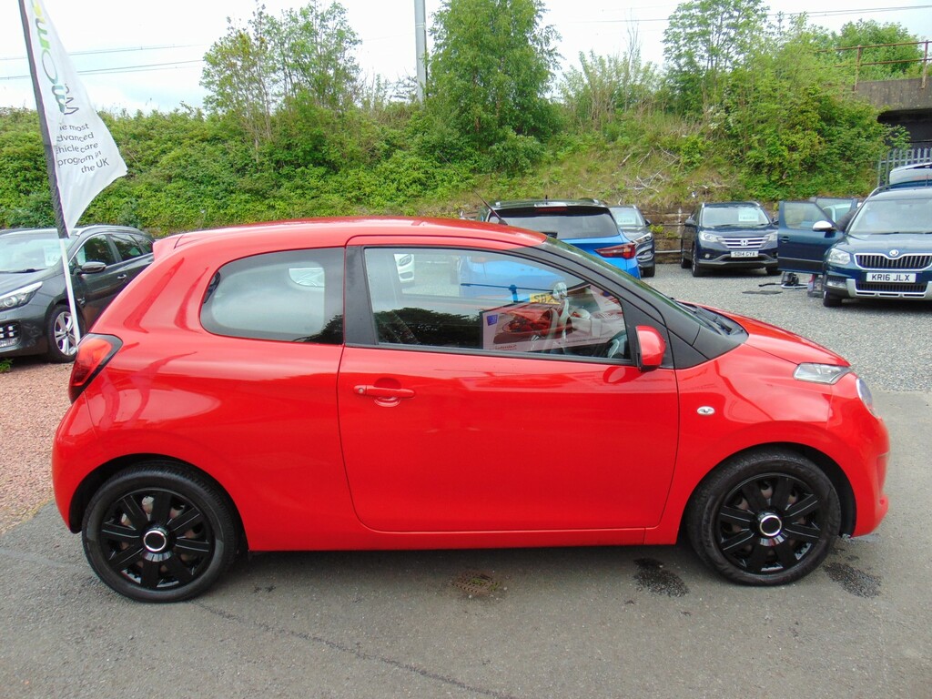 Citroen C1 Hatchback 1.0 Vti Feel Mot February 2O27 Lez C MD66YTT Red #2