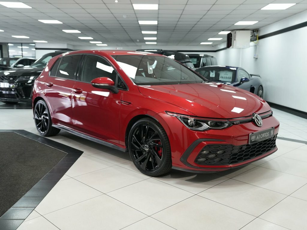 Volkswagen Golf 2L Gti Red