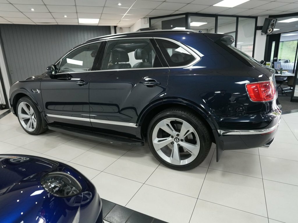 Bentley Bentayga Suv FL18JWM Blue #6