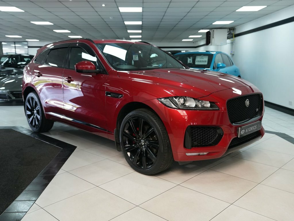 Jaguar F-Pace 3L S Red
