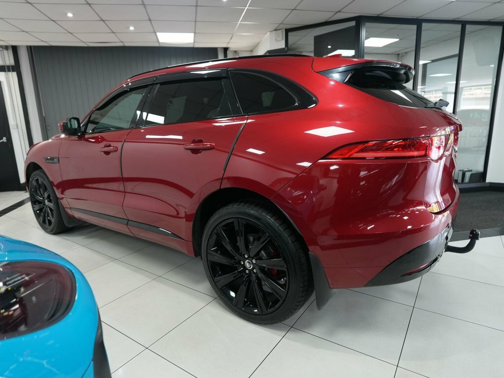 Jaguar F-Pace 3L S Red #6