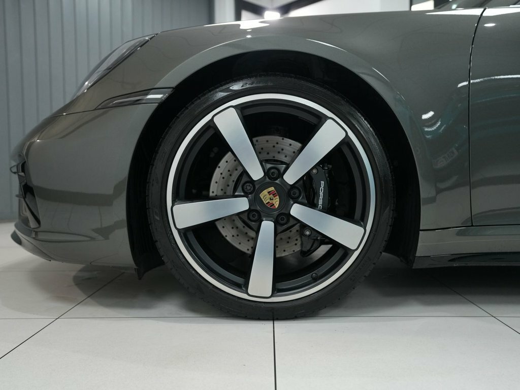 Porsche 911 3L 992 4S KF24OGJ Green #5