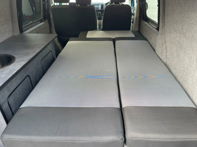 Volkswagen Transporter 2.0 Tdi T30 Bluemotion GL67ZYB Blue #3