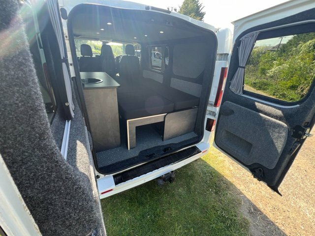 Renault Trafic 2.0 Dci Energy 28 White #2