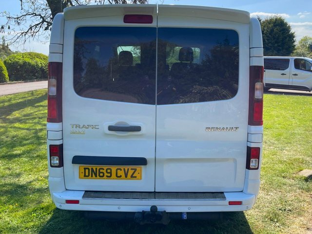 Renault Trafic 2.0 Dci Energy 28 White #3