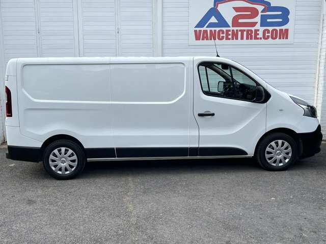 Renault Trafic 2.0 Dci Energy 30 R50NNO White #4