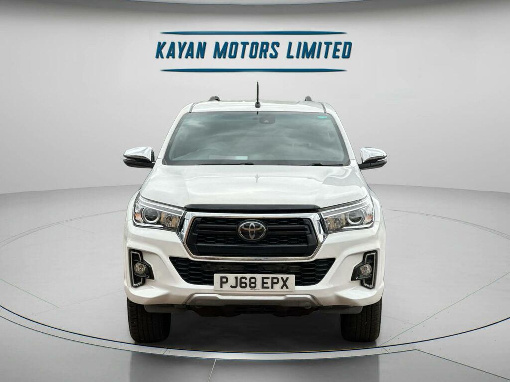 Toyota HILUX 2.4 D-4d Invincible X Pickup Double Cab White #4