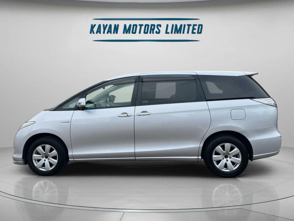Toyota Estima #2