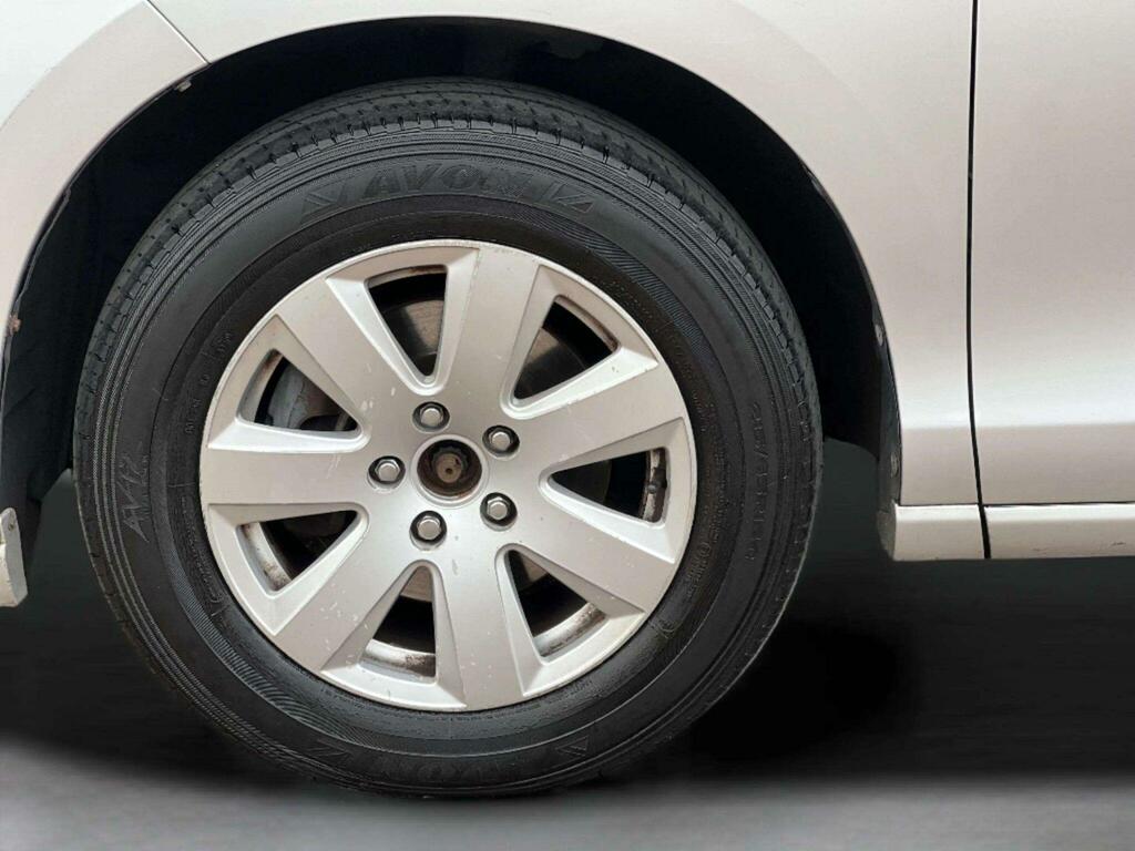 Toyota Estima #11