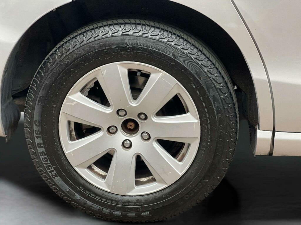 Toyota Estima #14