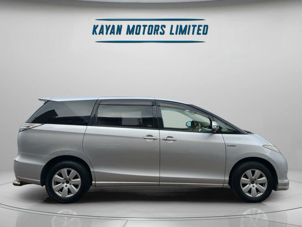 Toyota Estima #6