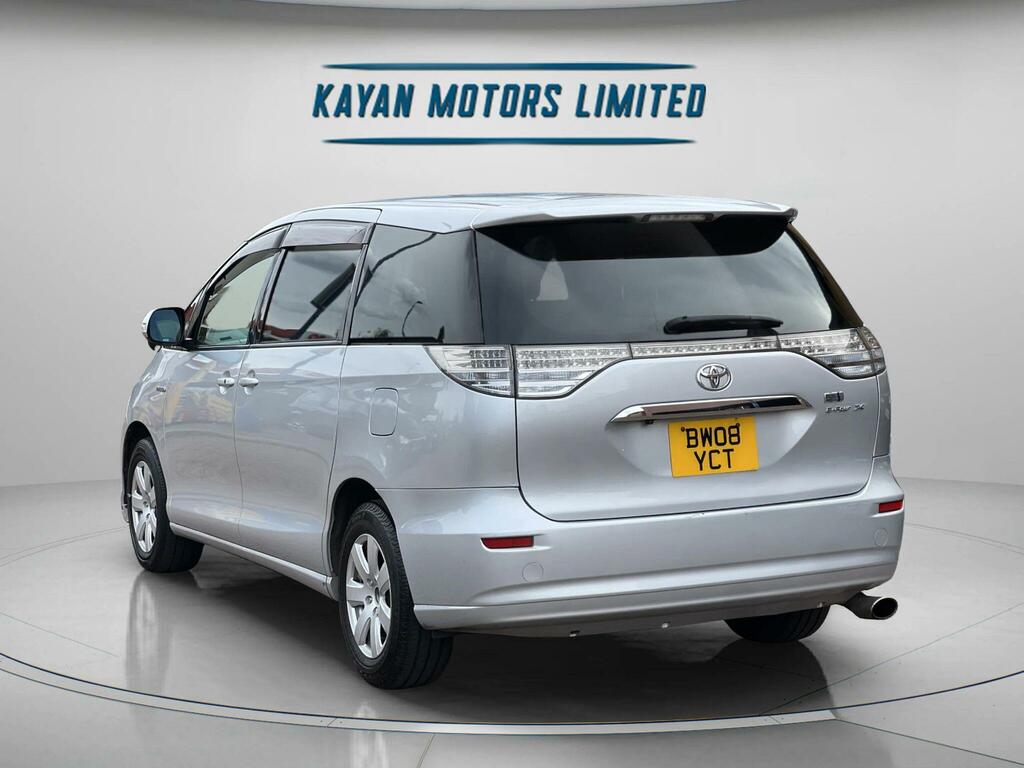 Toyota Estima #7