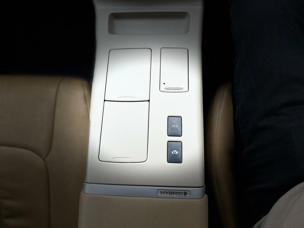 Toyota Estima #40