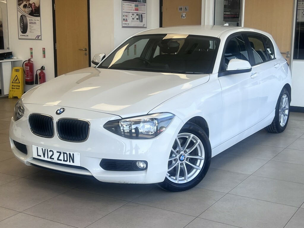BMW 1 Series Hatchback 1.6 118I Se 5-Door 201212 White #3